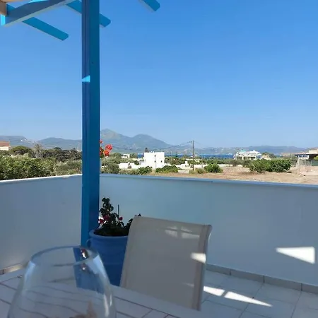 Milithos 2 * Adamantas (Milos)